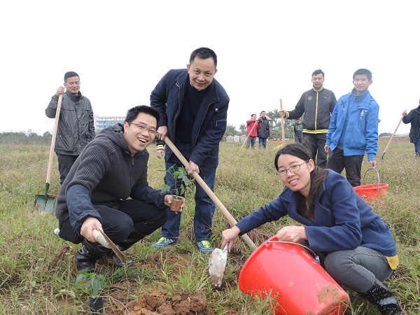 資環(huán)所組織植樹節(jié)活動(dòng)