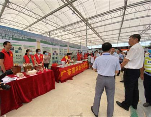 我院參加科技進(jìn)步活動月主場農(nóng)業(yè)科普志愿活動