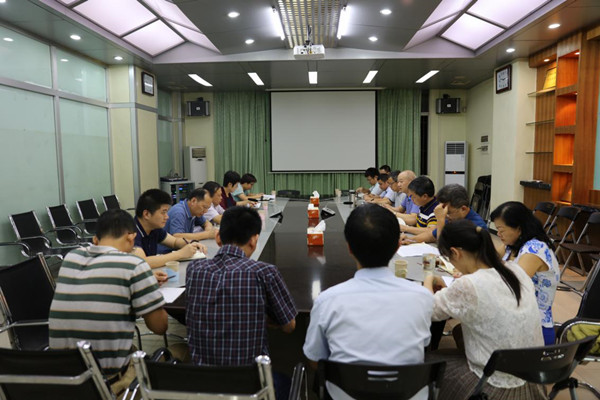 廖森泰、吳亞玲帶隊到農(nóng)經(jīng)所開展“不忘初心、牢記使命”主題教育調(diào)研