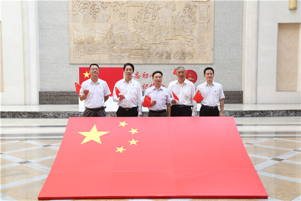 圖片說明
