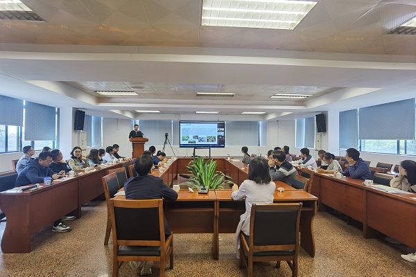 茶葉所舉辦2021年第二期學(xué)術(shù)論壇2-副本.jpg