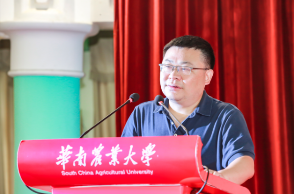 農(nóng)業(yè)農(nóng)村部農(nóng)產(chǎn)品質(zhì)量安全監(jiān)管司副司長(zhǎng)魏宏陽(yáng)