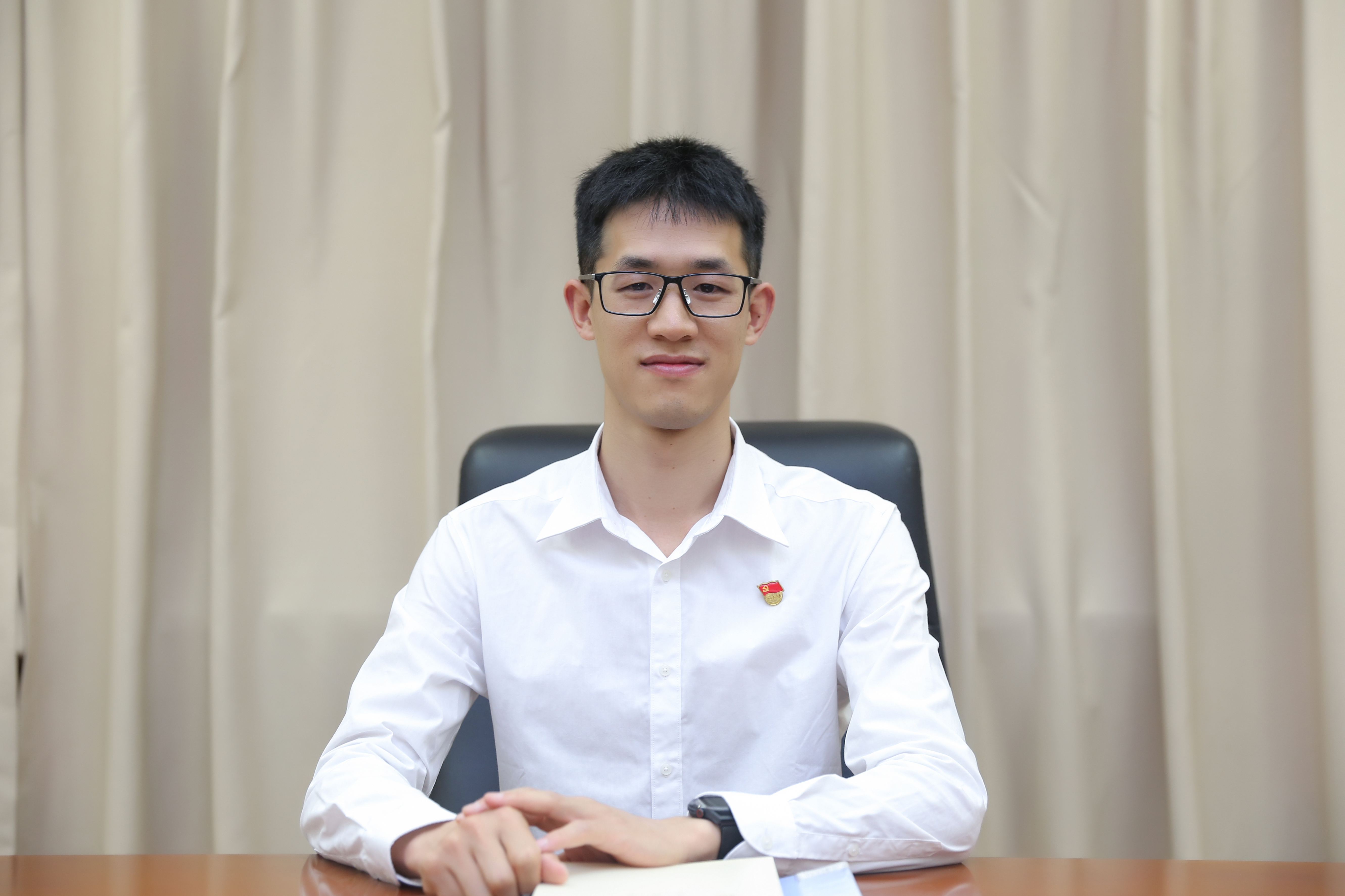 丘廣俊個(gè)人照.jpg