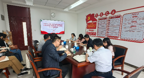 照片-設(shè)施所召開深入貫徹中央八項規(guī)定精神學(xué)習(xí)教育部署會議.jpg